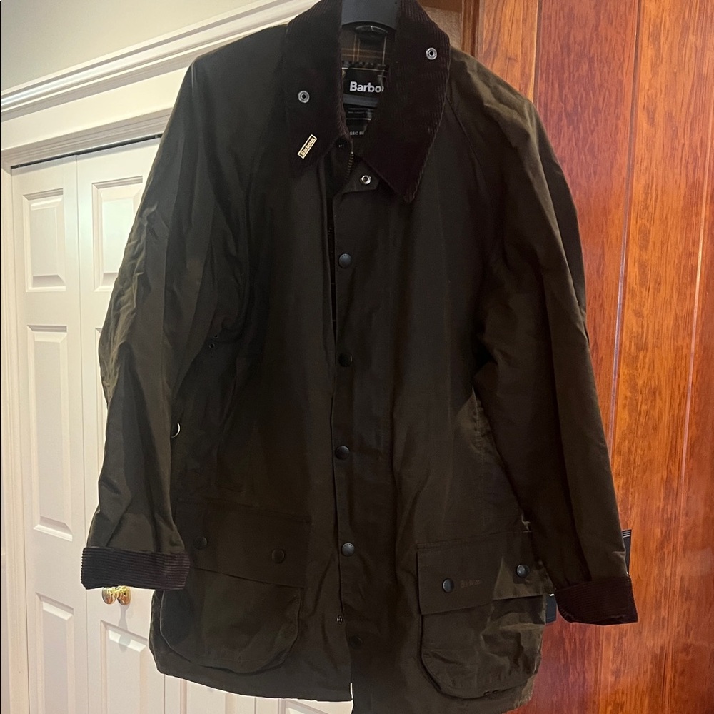Barbour Men's Beaufort Dark Green Field Jacket - Upgraded cord cuffs
